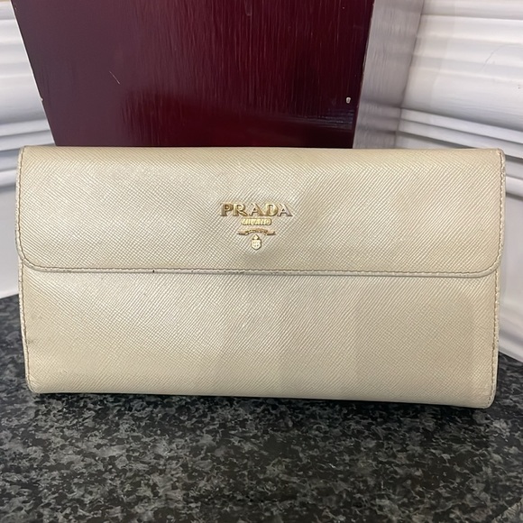 Prada Saffiano Tan Leather Long Fold Over Wallet Purse - Picture 2 of 14